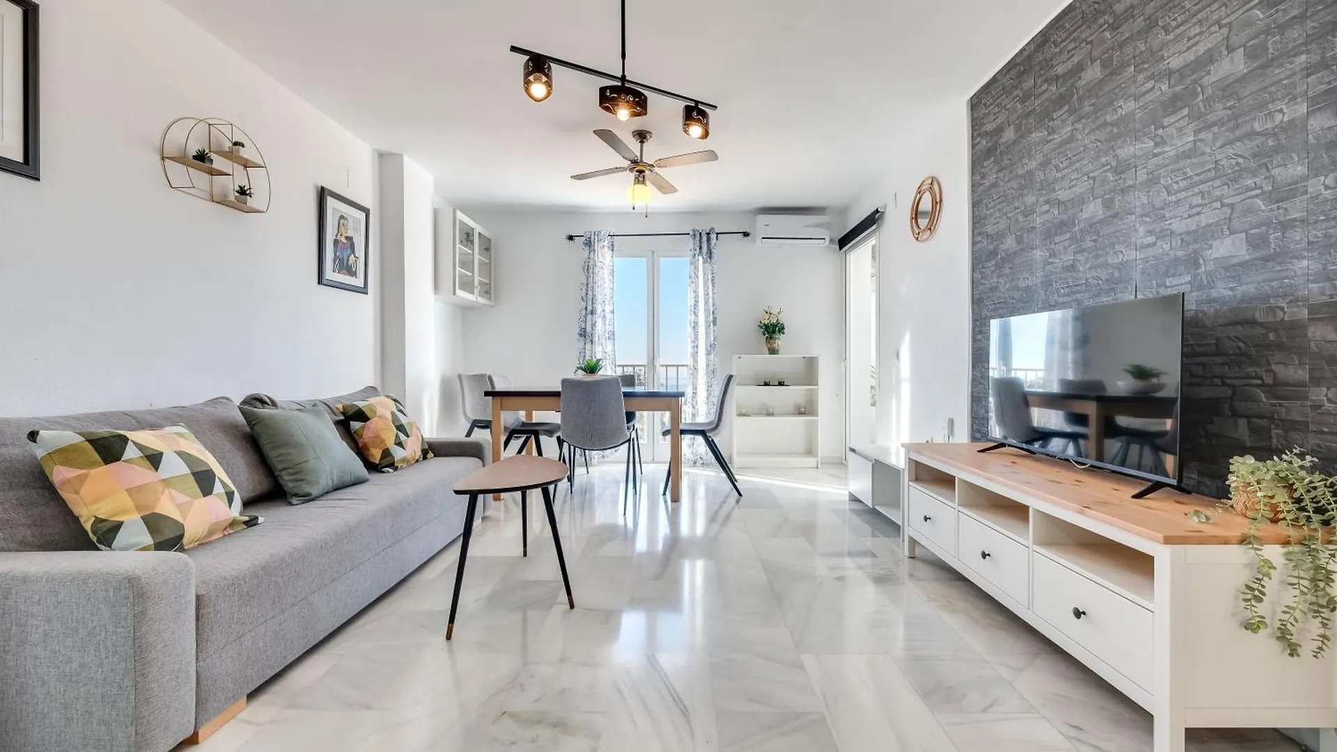 Vb Retamar 2Br Sea Views Apartment Benalmadena